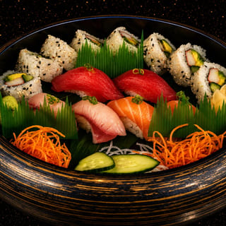 Sushi Deluxe Platter